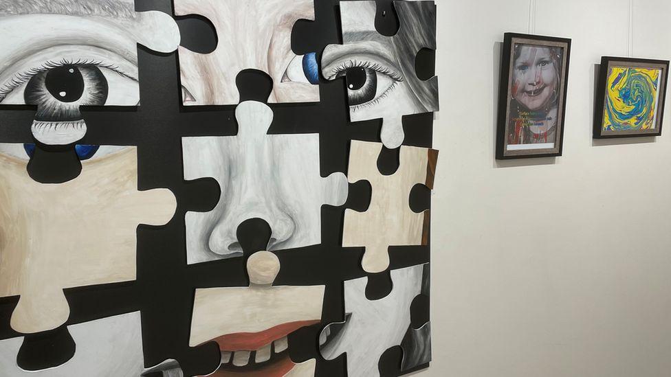 Long Covid: Rosie Pidgeon, 17, uses art to make sense of condition Long Covid: Rosie Pidgeon, 17, uses art to make sense of condition