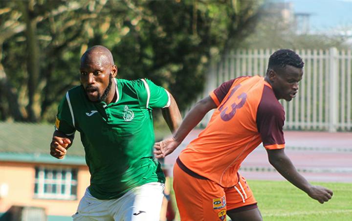 THE 2-HORSE MTN E100K ‘CARROT’ RACE DEFINED THE 2-HORSE MTN E100K ‘CARROT’ RACE DEFINED