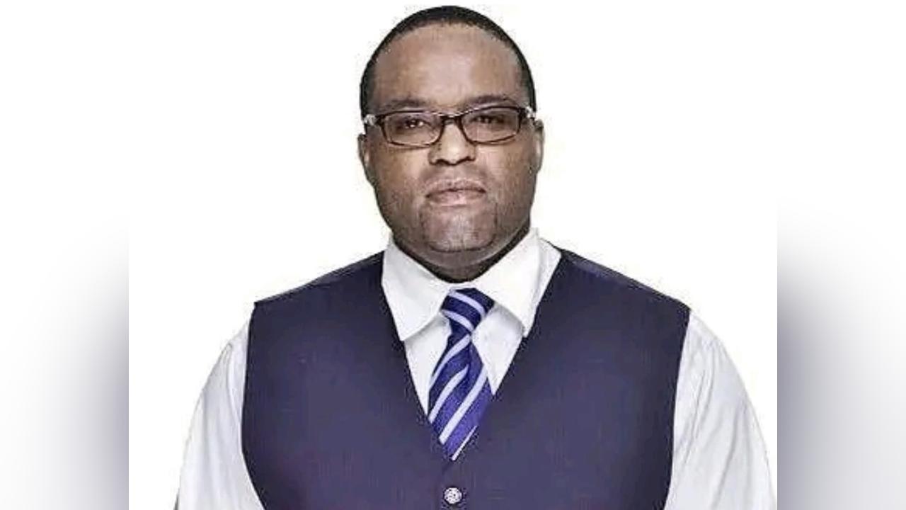 SWADEPA PRESIDENT:Holding meetings in expensive Hotels won’t liberate the people,mass protests will usher us into democracy SWADEPA PRESIDENT:Holding meetings in expensive Hotels won’t liberate the people,mass protests will usher us into democracy