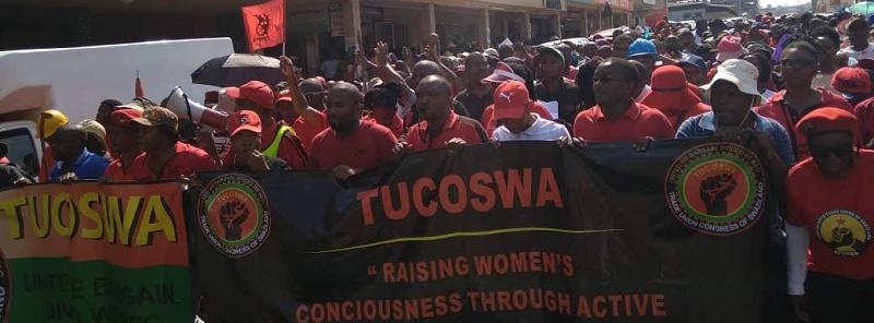 Shaking hands with TUCOSWA Secretary General after criticizing the trade union,a lesson to political novice leaders Shaking hands with TUCOSWA Secretary General after criticizing the trade union,a lesson to political novice leaders