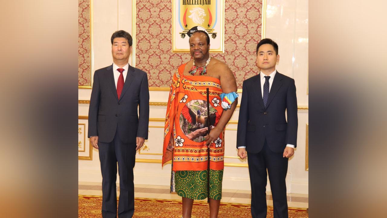 Korean Government provided ambulances, protocol vehicles, and IT equipment for the Government of Eswatini Korean Government provided ambulances, protocol vehicles, and IT equipment for the Government of Eswatini