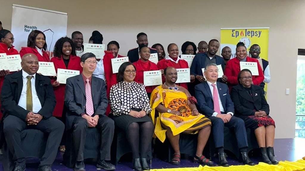 249 NURSES AND DOCTORS COMPLETE TRAINING 249 NURSES AND DOCTORS COMPLETE TRAINING