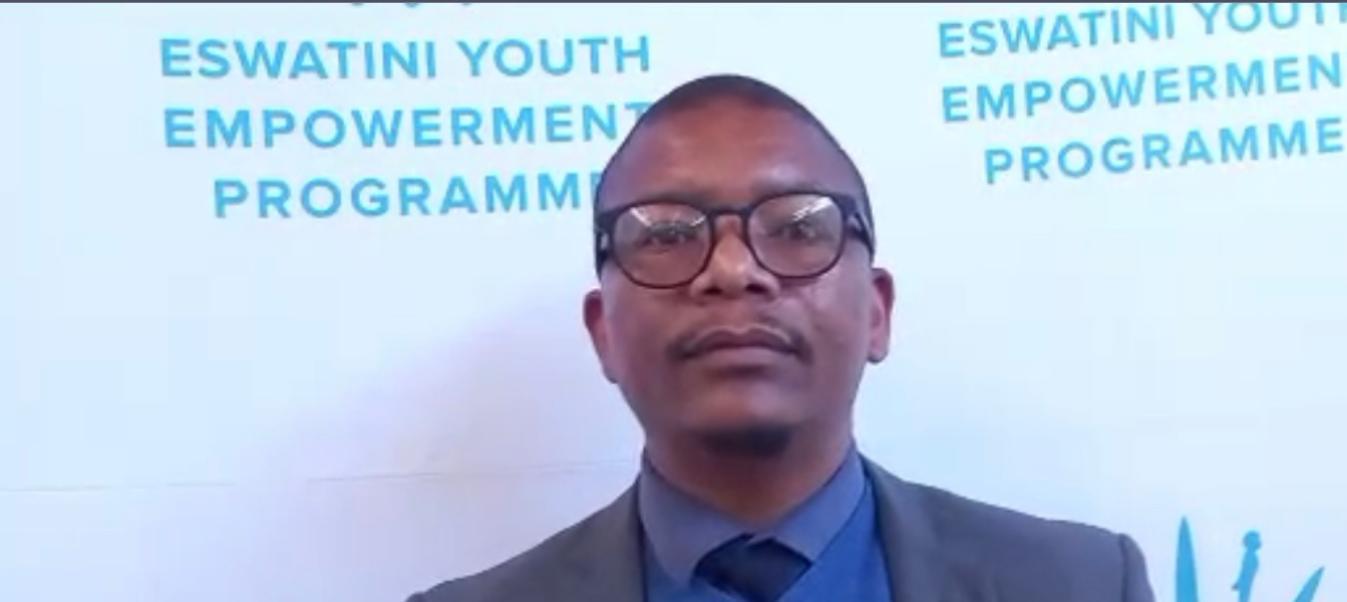 Kwakha Indvodza Director applauds UNDP Youth Empowerment Programme, says focus should not be directed to women only but men and young boys must be empowered Kwakha Indvodza Director applauds UNDP Youth Empowerment Programme, says focus should not be directed to women only but men and young boys must be empowered