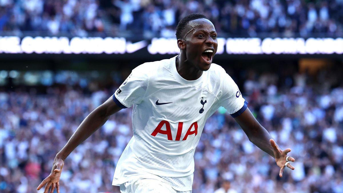 Spurs beat Man United to earn Postecoglou first win Spurs beat Man United to earn Postecoglou first win