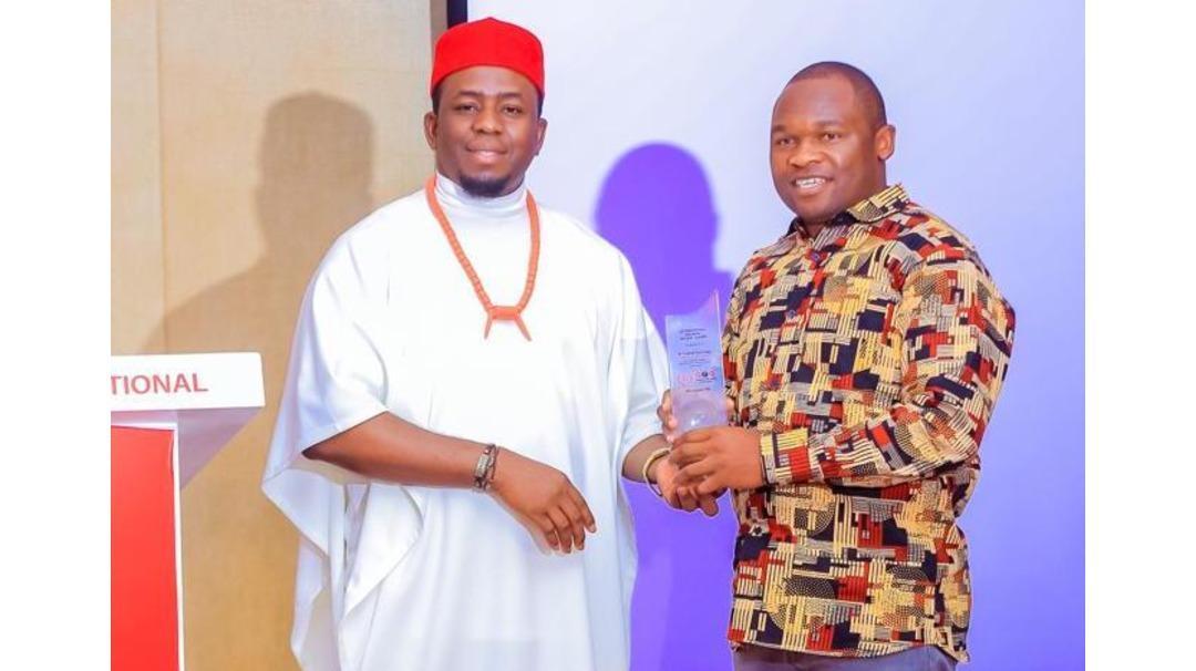 Manzungu bags a JPI Business Award in Rwanda Manzungu bags a JPI Business Award in Rwanda