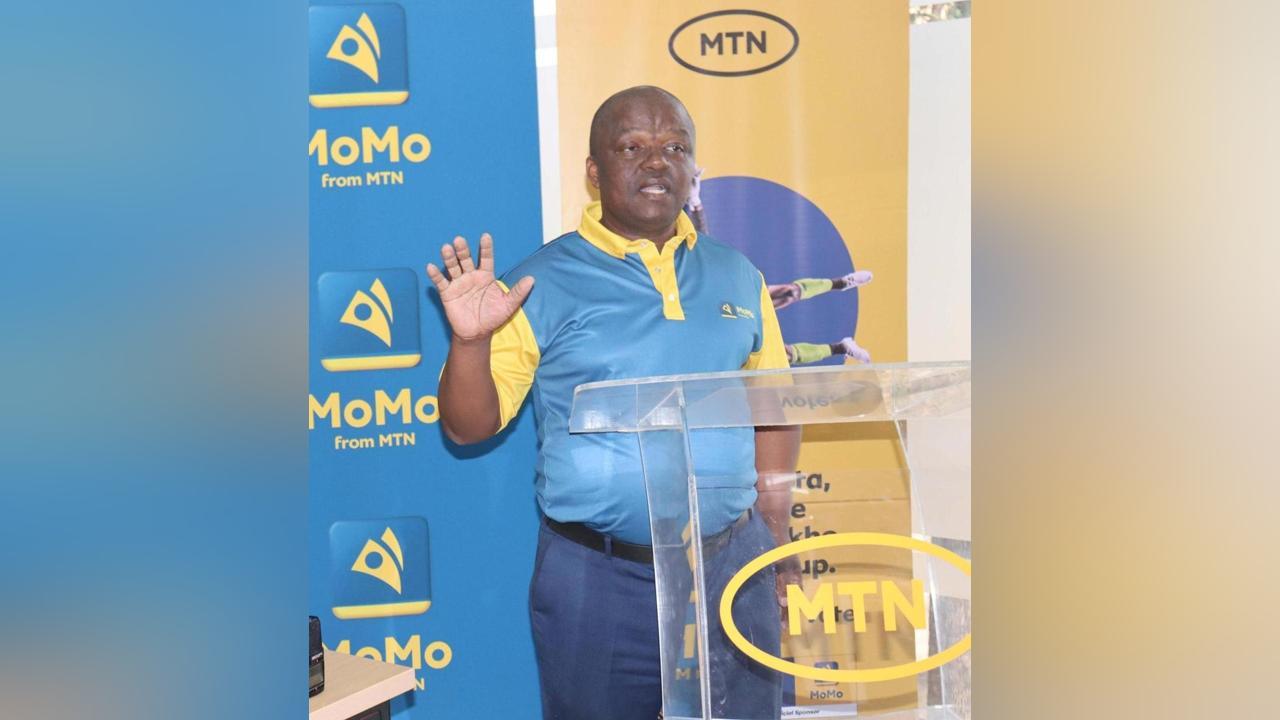 PLE Football Manager Pat survives lightning PLE Football Manager Pat survives lightning