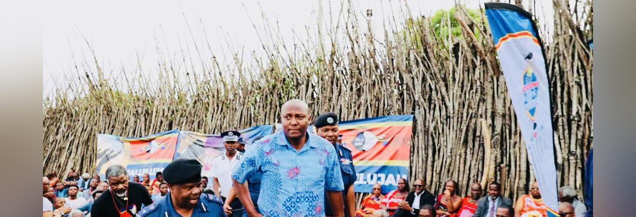 Ex-Prime Minister Cleopas Dlamini who assisted Mswati to loot Pension Fund watched helplessly as King ‘dumps’ him for Russel Dlamini who stole about R180million for royalty Ex-Prime Minister Cleopas Dlamini who assisted Mswati to loot Pension Fund watched helplessly as King ‘dumps’ him for Russel Dlamini who stole about R180million for royalty