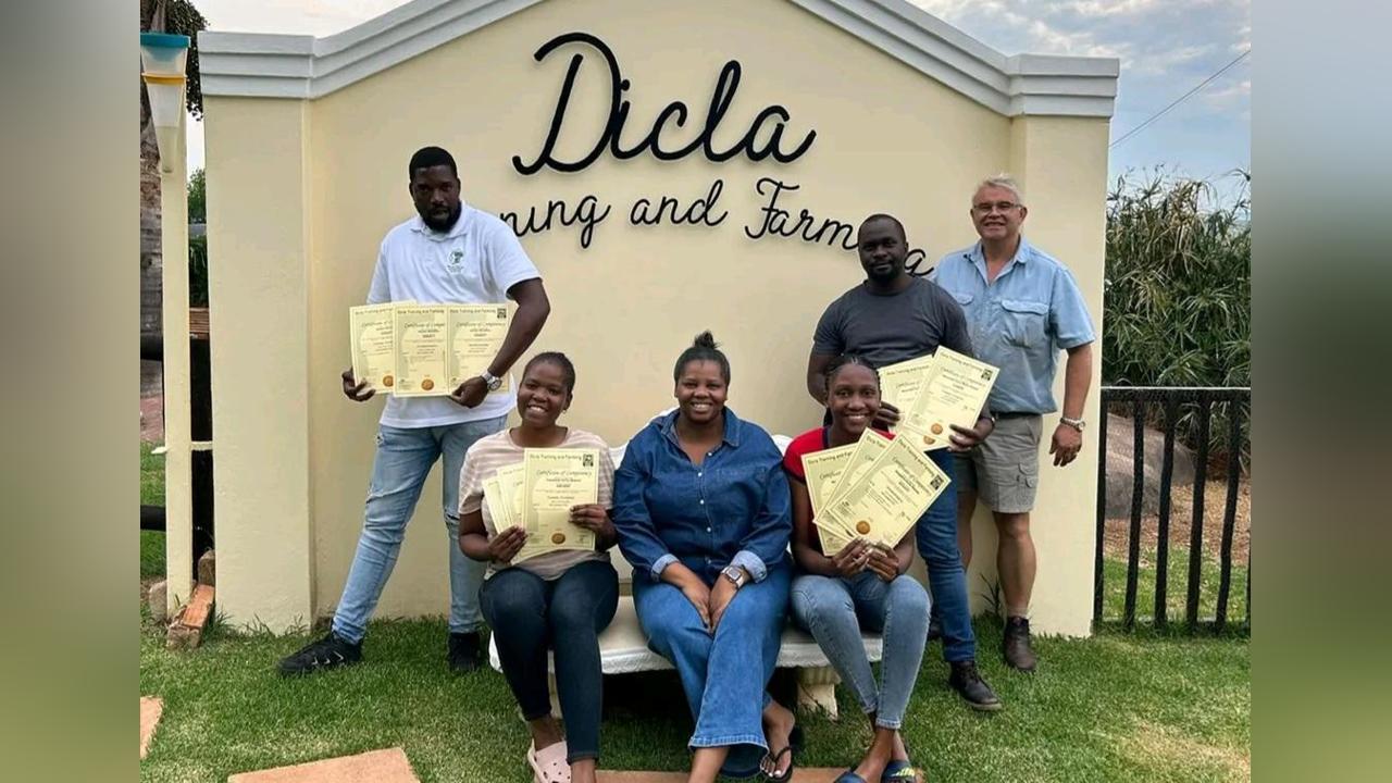 ESWATINI FARMERS ATTEND TWO-WEEK TRAINING IN SA ESWATINI FARMERS ATTEND TWO-WEEK TRAINING IN SA