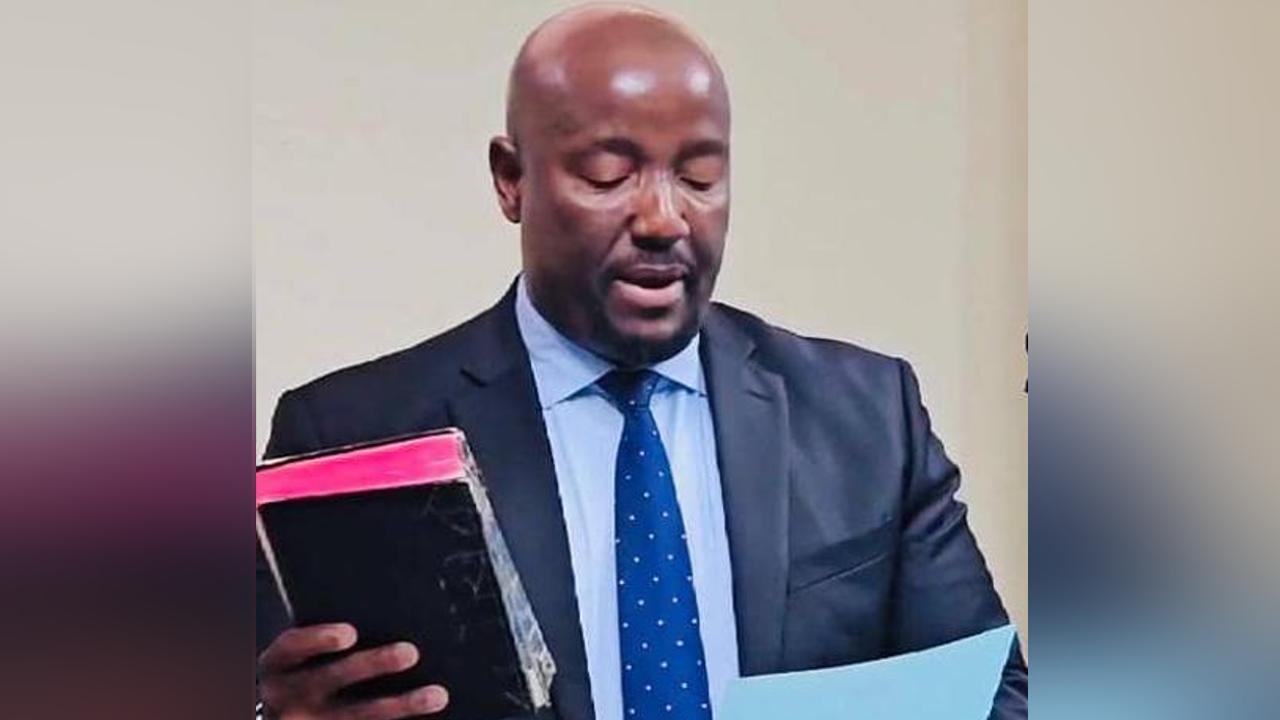 SNAT wants Teaching Service Commission(TSC) to clarify if banning teachers from participating in politics means they must not vote even under Tinkhundla elections SNAT wants Teaching Service Commission(TSC) to clarify if banning teachers from participating in politics means they must not vote even under Tinkhundla elections