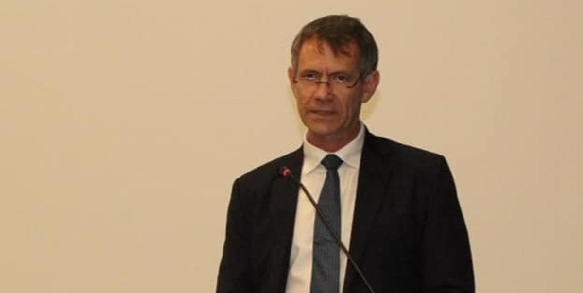 Finance Minister Neal Rijikernberg Urges Private Sector to Assist Government in Fighting Poverty,Unemployment. Finance Minister Neal Rijikernberg Urges Private Sector to Assist Government in Fighting Poverty,Unemployment.