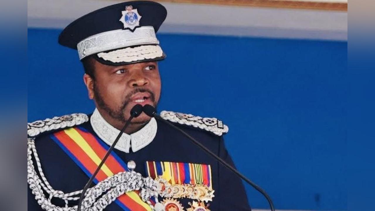 National Commissioner Allegedly Plotting to Report Mps to the King for Supporting Junior Police Officers in their Demand for a Salary Increment, King’S Spokesperson Says “Leave Mps Alone” National Commissioner Allegedly Plotting to Report Mps to the King for Supporting Junior Police Officers in their Demand for a Salary Increment, King’S Spokesperson Says “Leave Mps Alone”