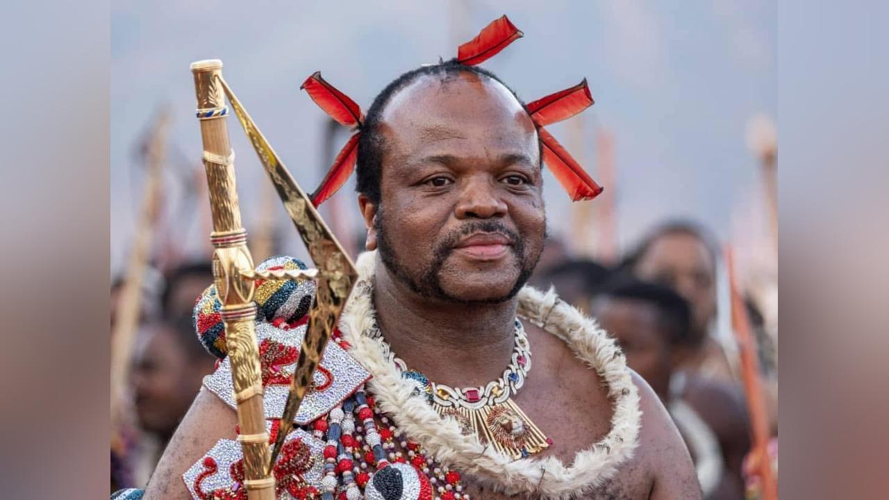 King’S Private Secretary Mbongeni Simelane must Stop Spying Mswati’S Secret Decisions for Attorney General(Ag) Sifiso Khumalo King’S Private Secretary Mbongeni Simelane must Stop Spying Mswati’S Secret Decisions for Attorney General(Ag) Sifiso Khumalo