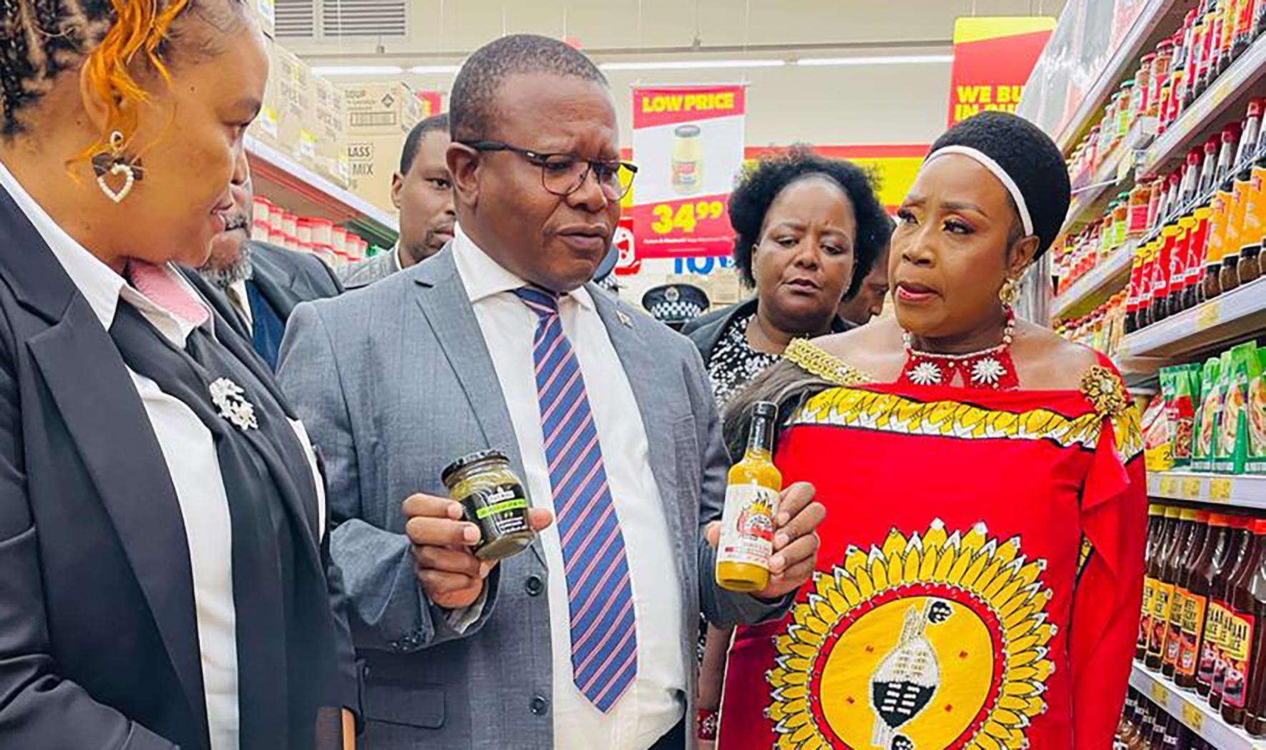 Shoprite Group Expresses Commitment to Support Eswatini Agriculture Farmers, Communications Manager Lise-Marie Greeff-Villet Says over 1000 Jobs Created Shoprite Group Expresses Commitment to Support Eswatini Agriculture Farmers, Communications Manager Lise-Marie Greeff-Villet Says over 1000 Jobs Created