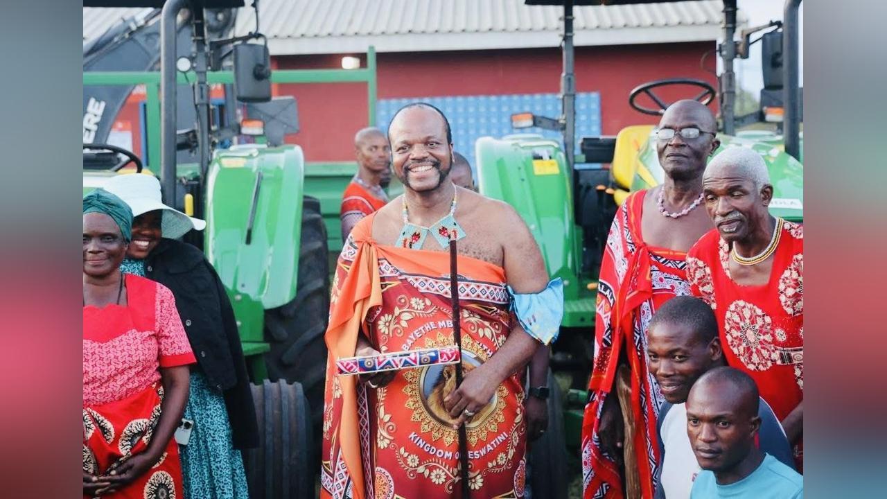 King Mswati Hands over R100Million Projects to Various Cooperatives in the Lubombo Region, Says Elderly Citizens within Tinkhundla to get New Houses. King Mswati Hands over R100Million Projects to Various Cooperatives in the Lubombo Region, Says Elderly Citizens within Tinkhundla to get New Houses.
