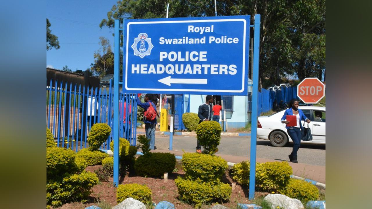 Prime Minister Unleashes Armed Police Officers to Stop Press Conference Seeking to Hold Swazimed CEO Peter ‘Samora’ Simelane and Chairman on Multimillion Looting of Public Funds Prime Minister Unleashes Armed Police Officers to Stop Press Conference Seeking to Hold Swazimed CEO Peter ‘Samora’ Simelane and Chairman on Multimillion Looting of Public Funds