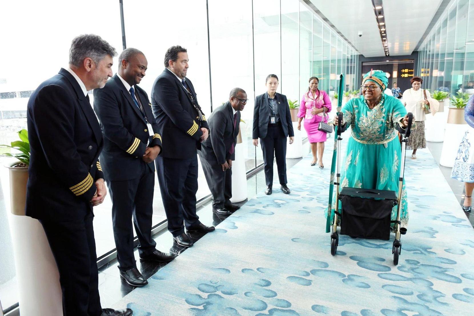 Her Majesty the Indlovukazi has Left Singapore and Proceeded to the United Arab Emirates on a Private Visit Her Majesty the Indlovukazi has Left Singapore and Proceeded to the United Arab Emirates on a Private Visit