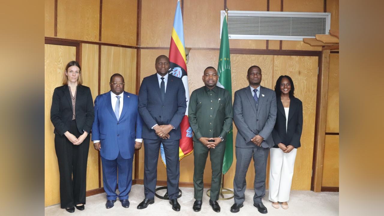 Courtesy Visit from Mozparks General Director