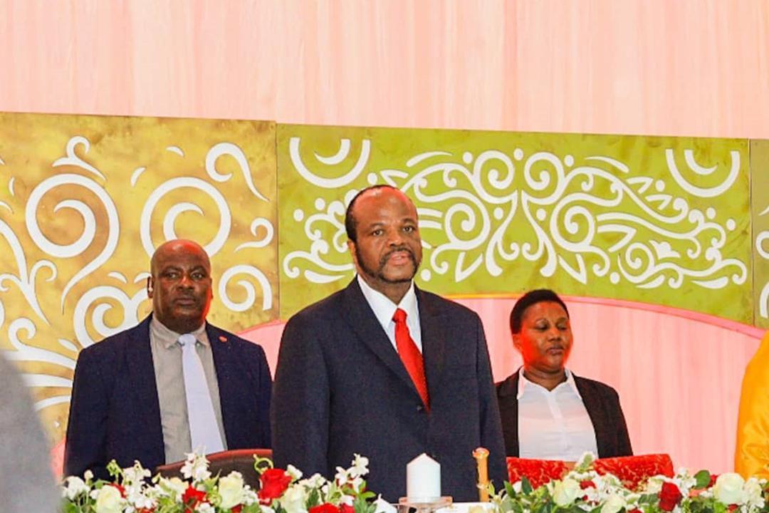 KING CHALLENGES EMASWATI TO BECOME BILLIONAIRES KING CHALLENGES EMASWATI TO BECOME BILLIONAIRES