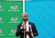 FARMERS WARNED ON RISE OF ANTIMICROBIAL RESISTANCE FARMERS WARNED ON RISE OF ANTIMICROBIAL RESISTANCE