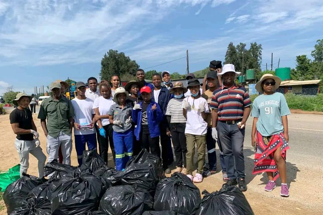 Luyengo Community Unites for Transformative Clean-Up Luyengo Community Unites for Transformative Clean-Up