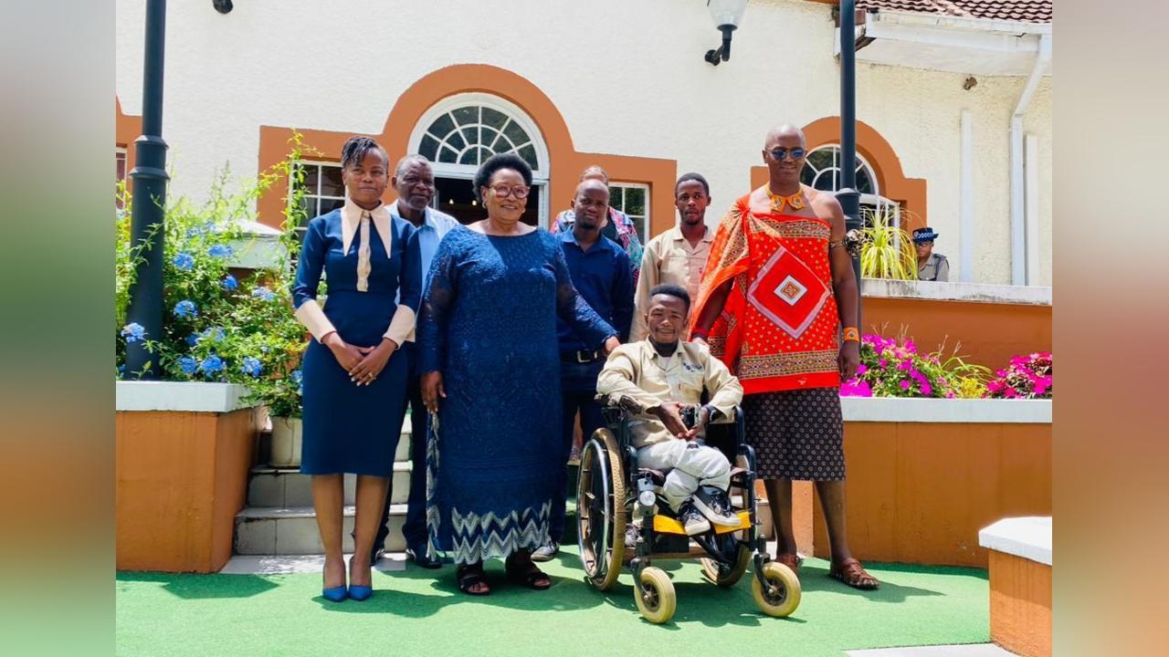 STUDENT INNOVATOR UNVEILS SMART WHEELCHAIR AT DPMO STUDENT INNOVATOR UNVEILS SMART WHEELCHAIR AT DPMO