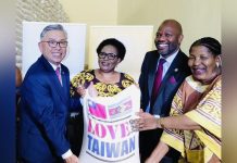 Taiwan Ambassador Donates Rice Ahead of Elections Taiwan Ambassador Donates Rice Ahead of Elections