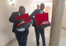 Mps RECEIVE SPECIAL STATE OPENING GIFTS Mps RECEIVE SPECIAL STATE OPENING GIFTS