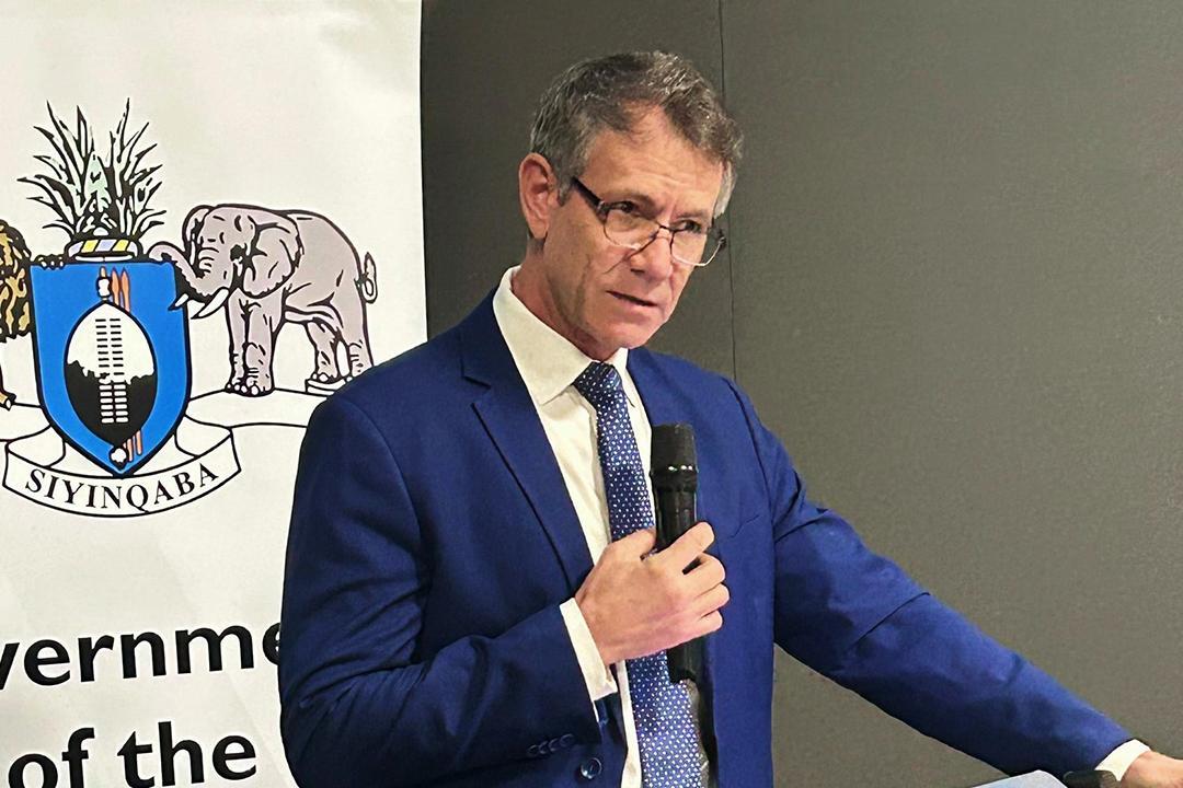 Finance Minister Rijikernberg Takes Leave after Loss Finance Minister Rijikernberg Takes Leave after Loss