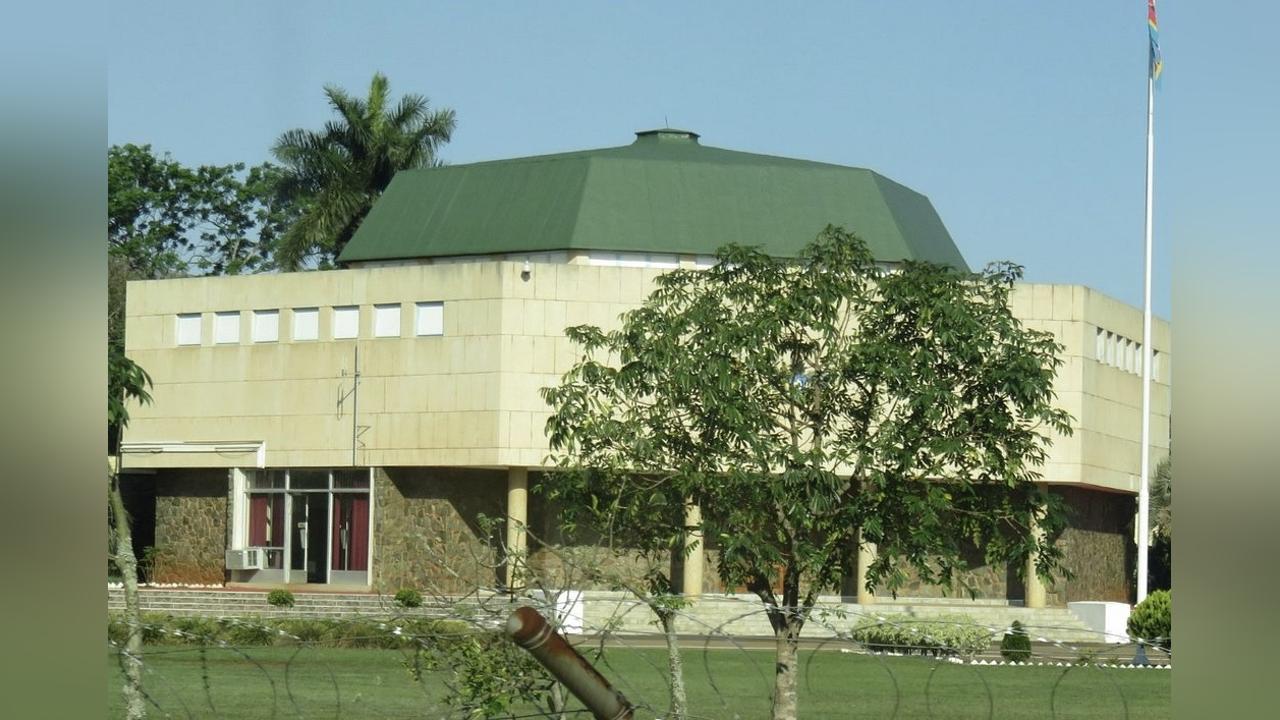 Parliament should Hire Spokesperson for Accurate Communication Parliament should Hire Spokesperson for Accurate Communication