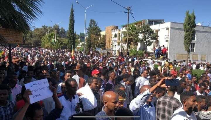 News: Gonder city security command post imposes restrictions on firearms, movements a day after mass protest News: Gonder city security command post imposes restrictions on firearms, movements a day after mass protest