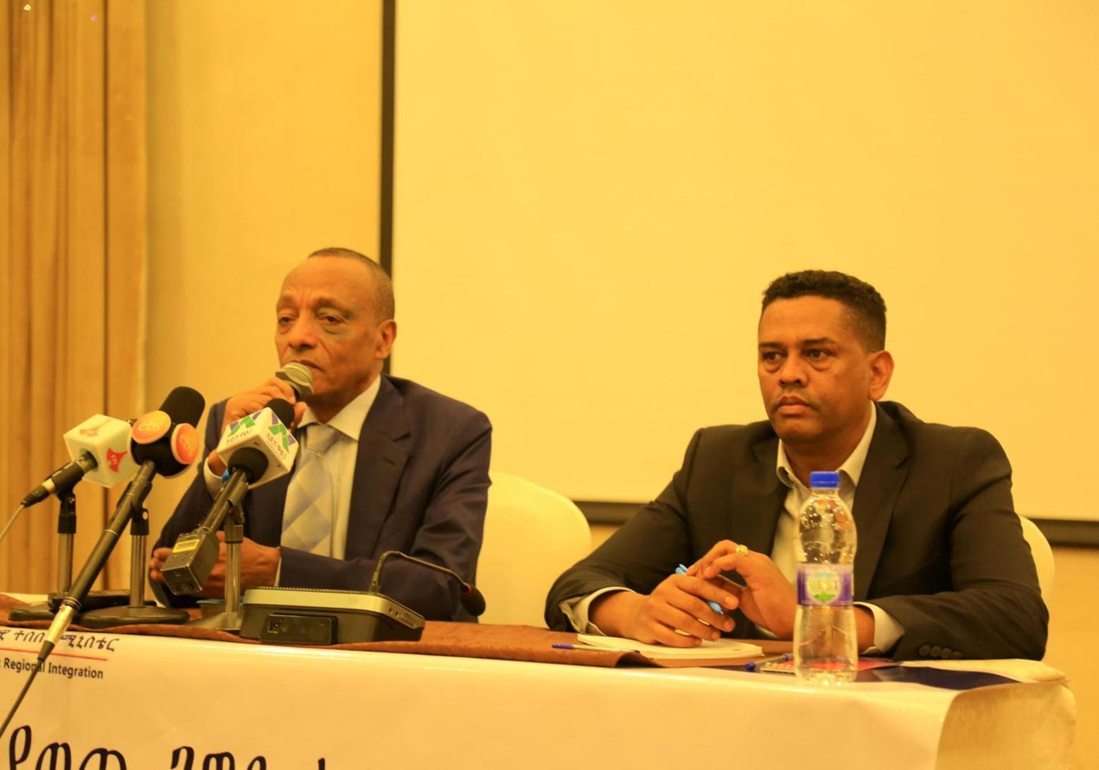 Gov’t Ready to Take Proper Measures to Halt Contraband, Illicit Trade: PM’s Advisor Gov’t Ready to Take Proper Measures to Halt Contraband, Illicit Trade: PM’s Advisor