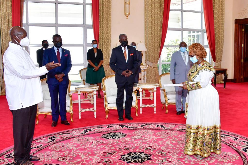 Ethiopia’s Ambassador Presents Credentials to President Yoweri Museveni of Uganda Ethiopia’s Ambassador Presents Credentials to President Yoweri Museveni of Uganda