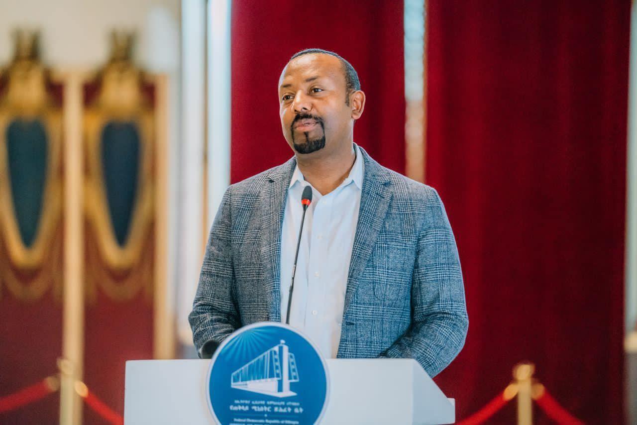 Prime Minister Abiy Attends Lunch Program on Occasion of Meskel, Mawlid Holidays Prime Minister Abiy Attends Lunch Program on Occasion of Meskel, Mawlid Holidays