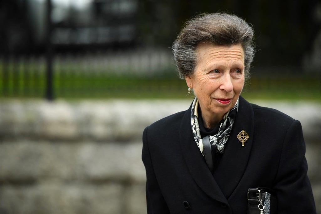 Princess Anne reveals the royal family persuaded Queen Elizabeth to spend her final days in Scotland Princess Anne reveals the royal family persuaded Queen Elizabeth to spend her final days in Scotland