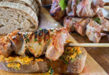 Pork fillet espetada with paprika butter Pork fillet espetada with paprika butter