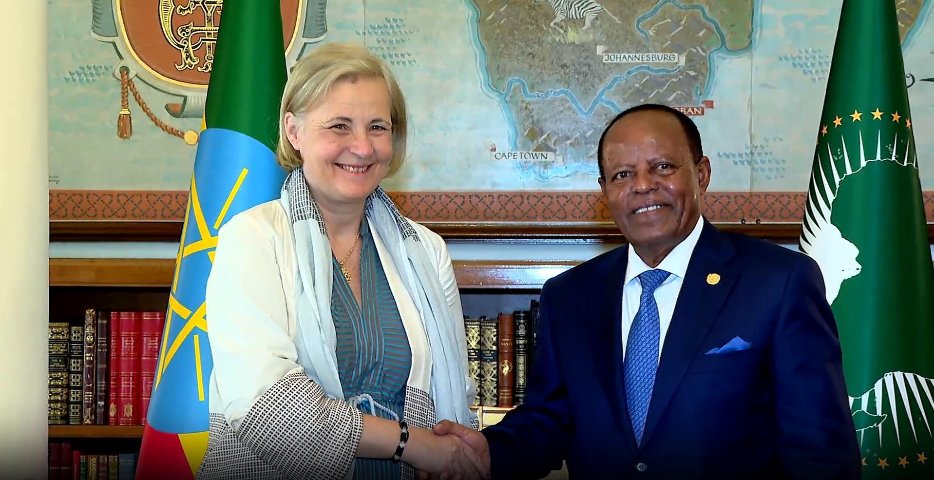 President Bids Farewell to Outgoing Portuguese Ambassador President Bids Farewell to Outgoing Portuguese Ambassador