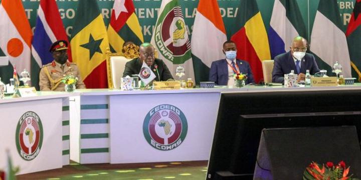 Coup d’État au Burkina : pas de nouvelles sanctions de la Cedeao