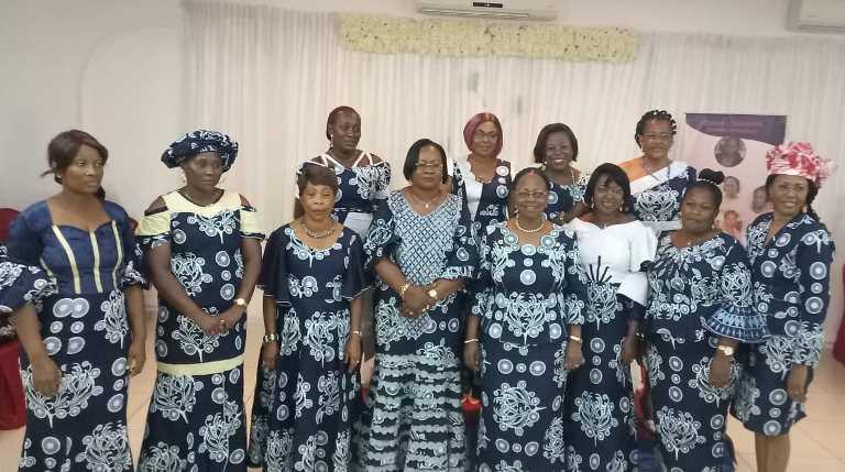 Naissance de Djoui L’Akassi, une plateforme des femmes de l’opposition déterminée à « libérer le Gabon » en 2023 Naissance de Djoui L’Akassi, une plateforme des femmes de l’opposition déterminée à « libérer le Gabon » en 2023