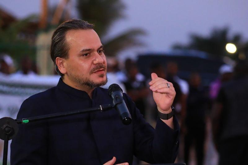 Brice Laccruche Alihanga est un prisonnier politique abandonné par la France, selon le Canard Enchaîné Brice Laccruche Alihanga est un prisonnier politique abandonné par la France, selon le Canard Enchaîné