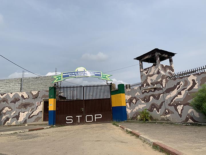 Un détenu sénégalais dans un état de santé critique à la prison centrale de Libreville Un détenu sénégalais dans un état de santé critique à la prison centrale de Libreville