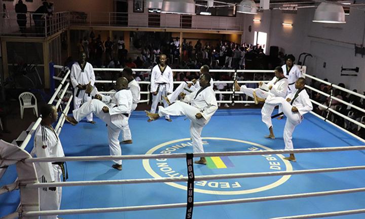 Gabon : Maitres Boulingui et Nguembé sonnent l’alerte sur l’agonie du full contact Gabon : Maitres Boulingui et Nguembé sonnent l’alerte sur l’agonie du full contact