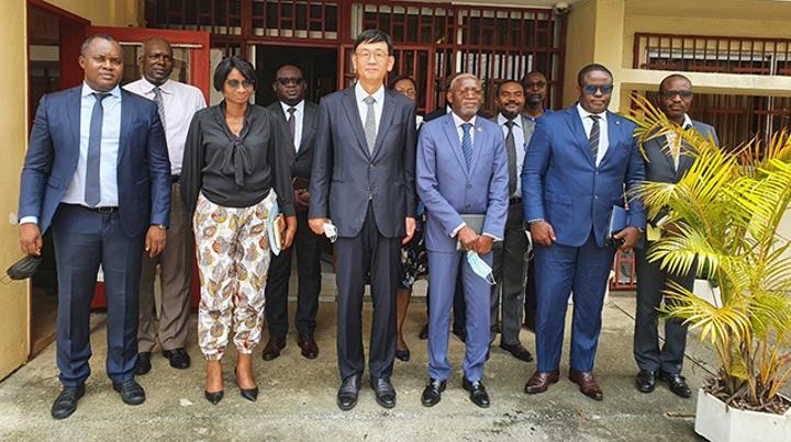 Climat & déforestation : l’UOB pourrait solliciter la Corée pour des formations Climat & déforestation : l’UOB pourrait solliciter la Corée pour des formations