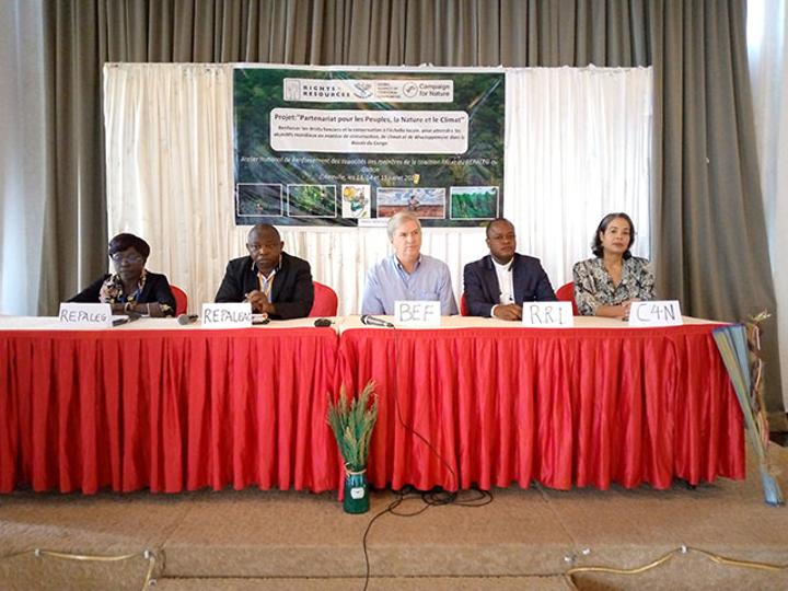 Partenariat pour les peuples, la nature et le climat : Les acteurs renforcent leurs capacités Partenariat pour les peuples, la nature et le climat : Les acteurs renforcent leurs capacités