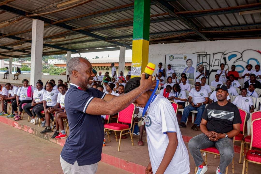 Un grand cross pour promouvoir l’épanouissement et maintenir les jeunes de Lambaréné en bonne santé Un grand cross pour promouvoir l’épanouissement et maintenir les jeunes de Lambaréné en bonne santé