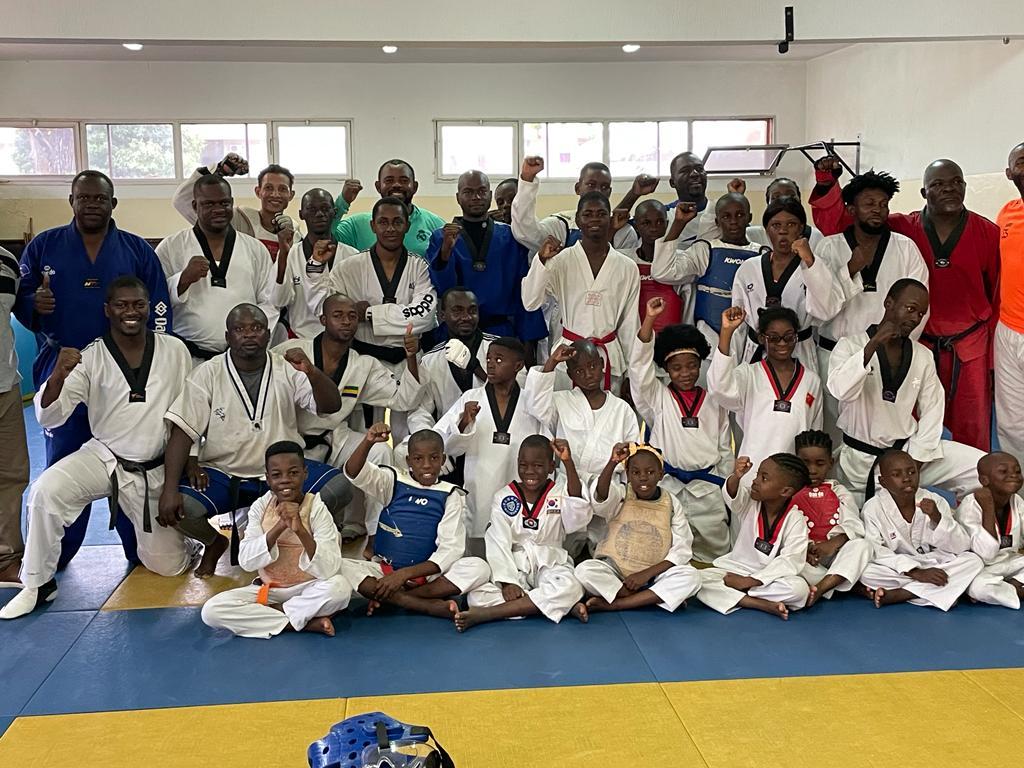 Fin du stage de perfectionnement de haut niveau en taekwondo à Port-Gentil : 60 athlètes reçoivent  leurs attestations