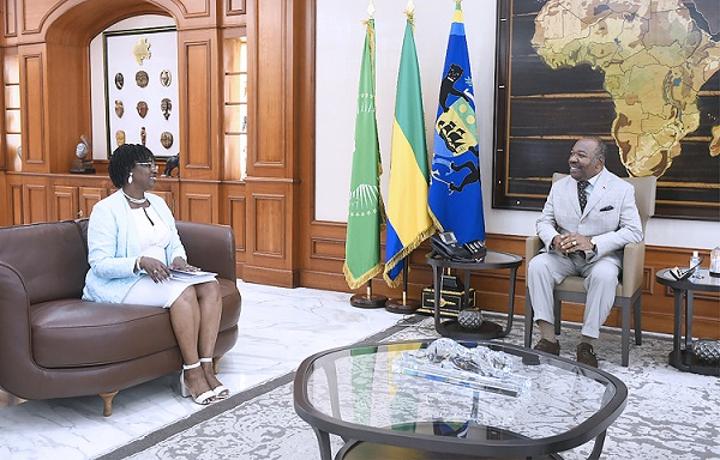 Sida : les derniers vœux de Ndayshimiye à Ali Bongo Sida : les derniers vœux de Ndayshimiye à Ali Bongo