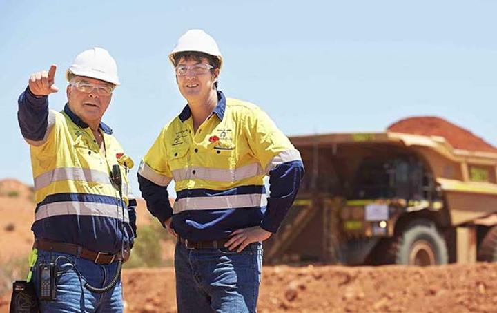 Fer de Belinga : Fontescue investira 60 milliards FCFA sur trois ans Fer de Belinga : Fontescue investira 60 milliards FCFA sur trois ans