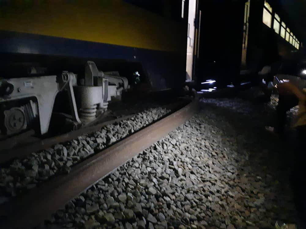 Le train voyageur bloqué entre Owendo et Essassa suite à un déraillement Le train voyageur bloqué entre Owendo et Essassa suite à un déraillement