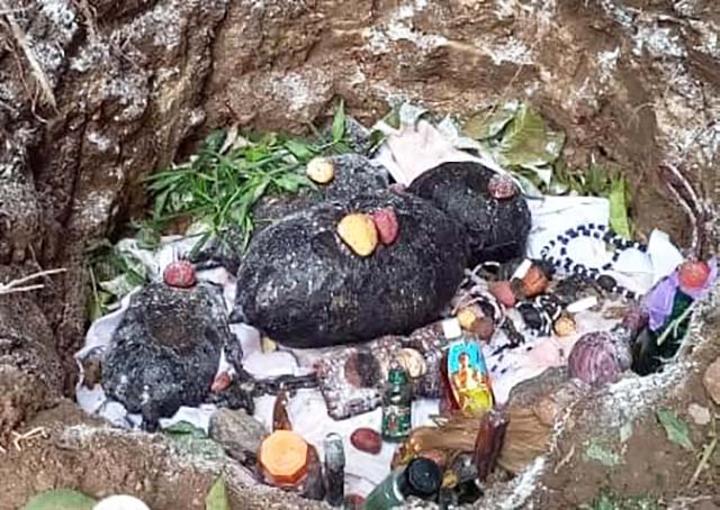 Gabon : Cinq féticheurs béninois pris en flagrant délit de sorcellerie Gabon : Cinq féticheurs béninois pris en flagrant délit de sorcellerie