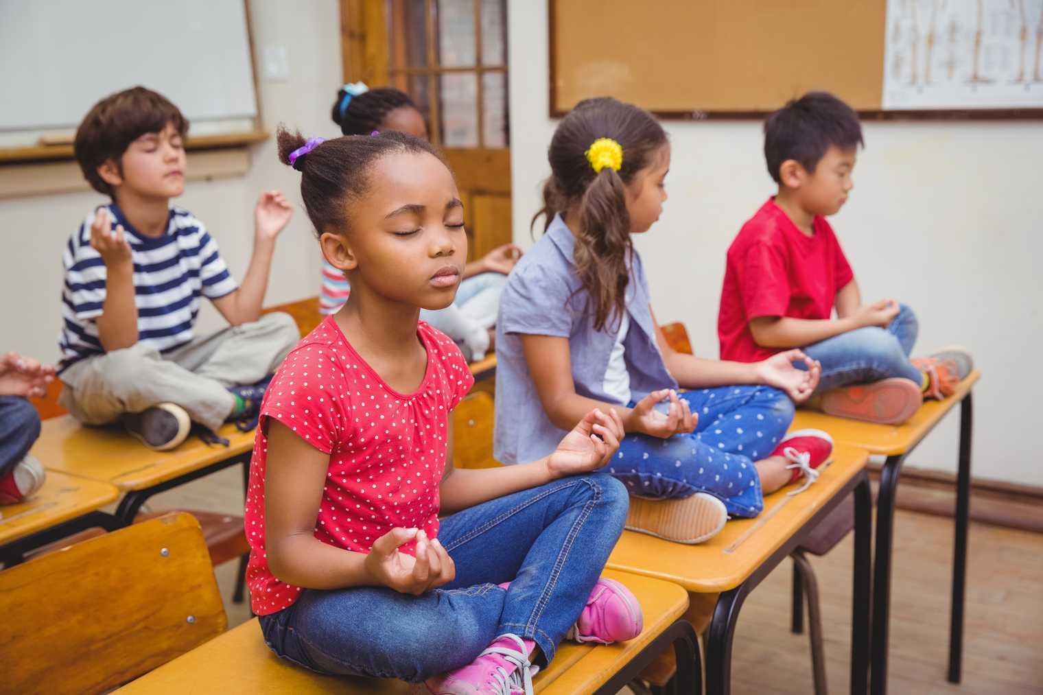 La méditation en pleine conscience à l'école, une fausse bonne idée ?